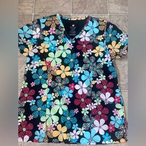 Willow Brook Women’s Floral Scrub Top
